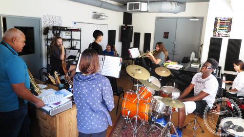 band-rehearsing-music-besant-hill-school